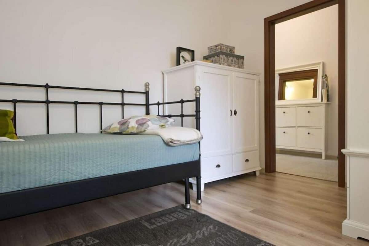 Apartment (6/4) | Iron/ironing board, free WiFi, bed sheets