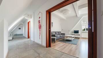 Apartment (6/5) | Living area | Flat-screen TV