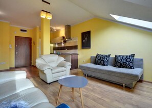 公寓 (3/41) | 客廳 | 平面電視