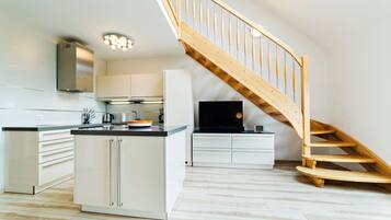 Apartemen (26/10) | Area keluarga | TV layar datar