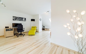 Apartment (26/10) | Living area
