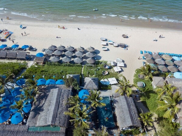 Beach/ocean view - Yellow Daisy Villa (Da Nang)