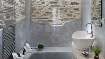 Villa, 3 Bedrooms (Villa Thalia) | Bathroom | Free toiletries, hair dryer, towels