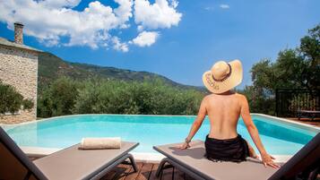 Infinity pool