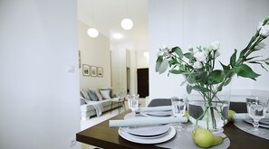 Deluxe Apartment, 1 Bedroom | In-room dining - Absyntapart Bulwar Staromiejski (Wroclaw)