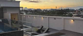 The Seens Hotel