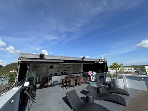 Bar (on property) - The Seens Hotel (Krabi)