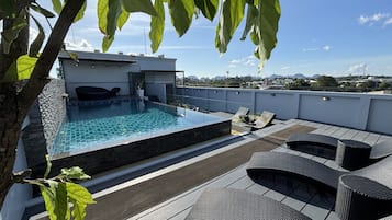 Seasonal outdoor pool