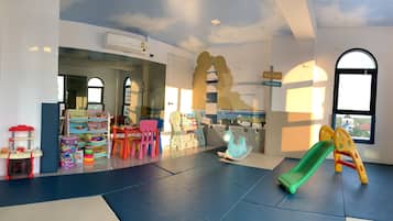 Children's play area - indoor