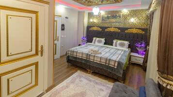 Double Room | Egyptian cotton sheets, in-room safe, blackout drapes, soundproofing