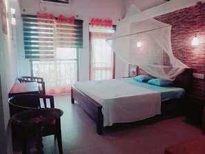 Deluxe Room, Balcony, Pool View | Rollaway beds, free WiFi - Comfort Guest house (Bentota)