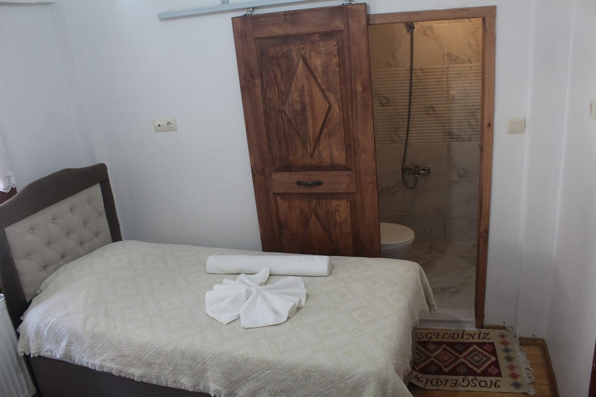 Habitación doble | Wifi gratis y ropa de cama