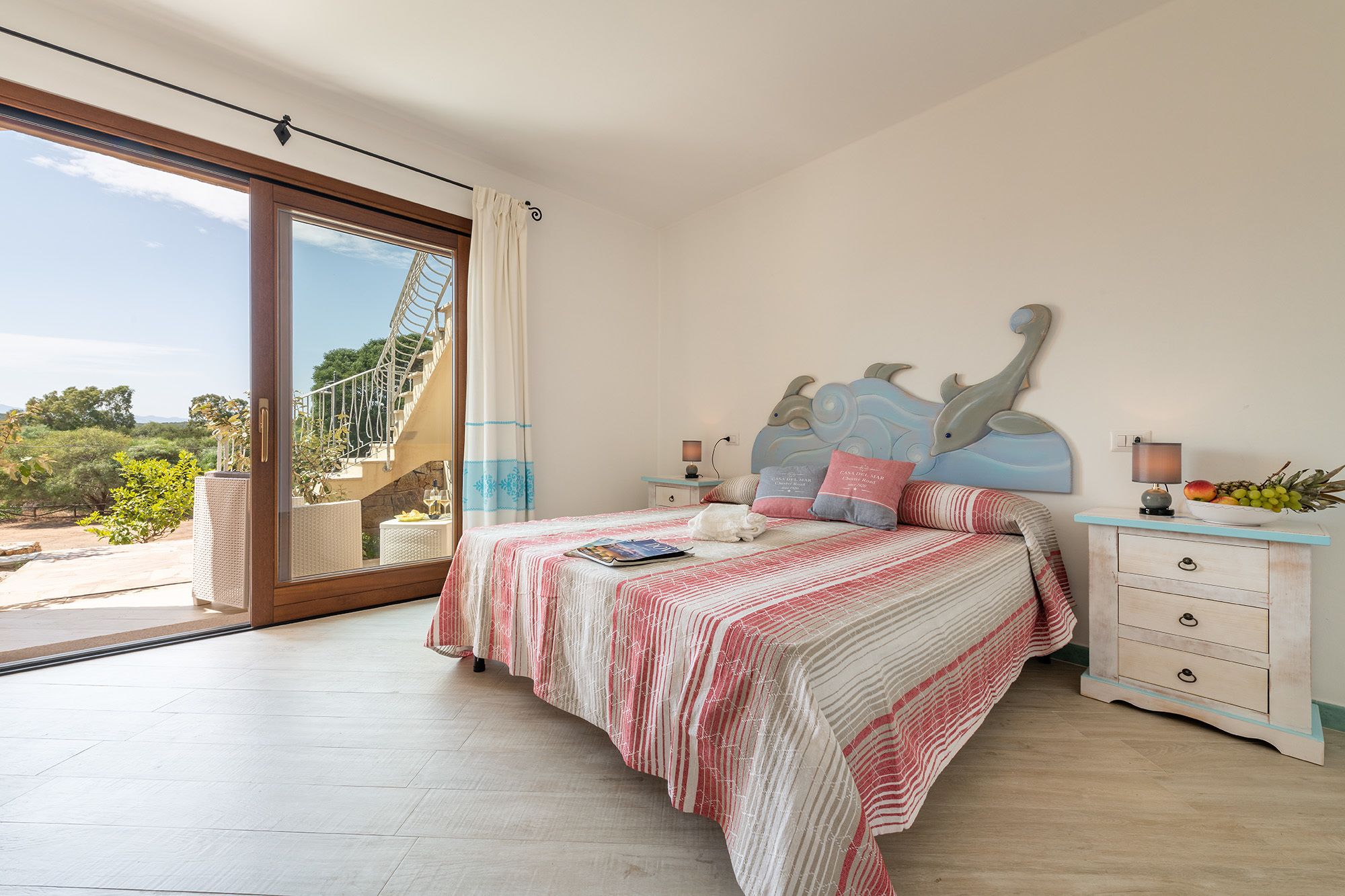 Cots/infant beds, WiFi