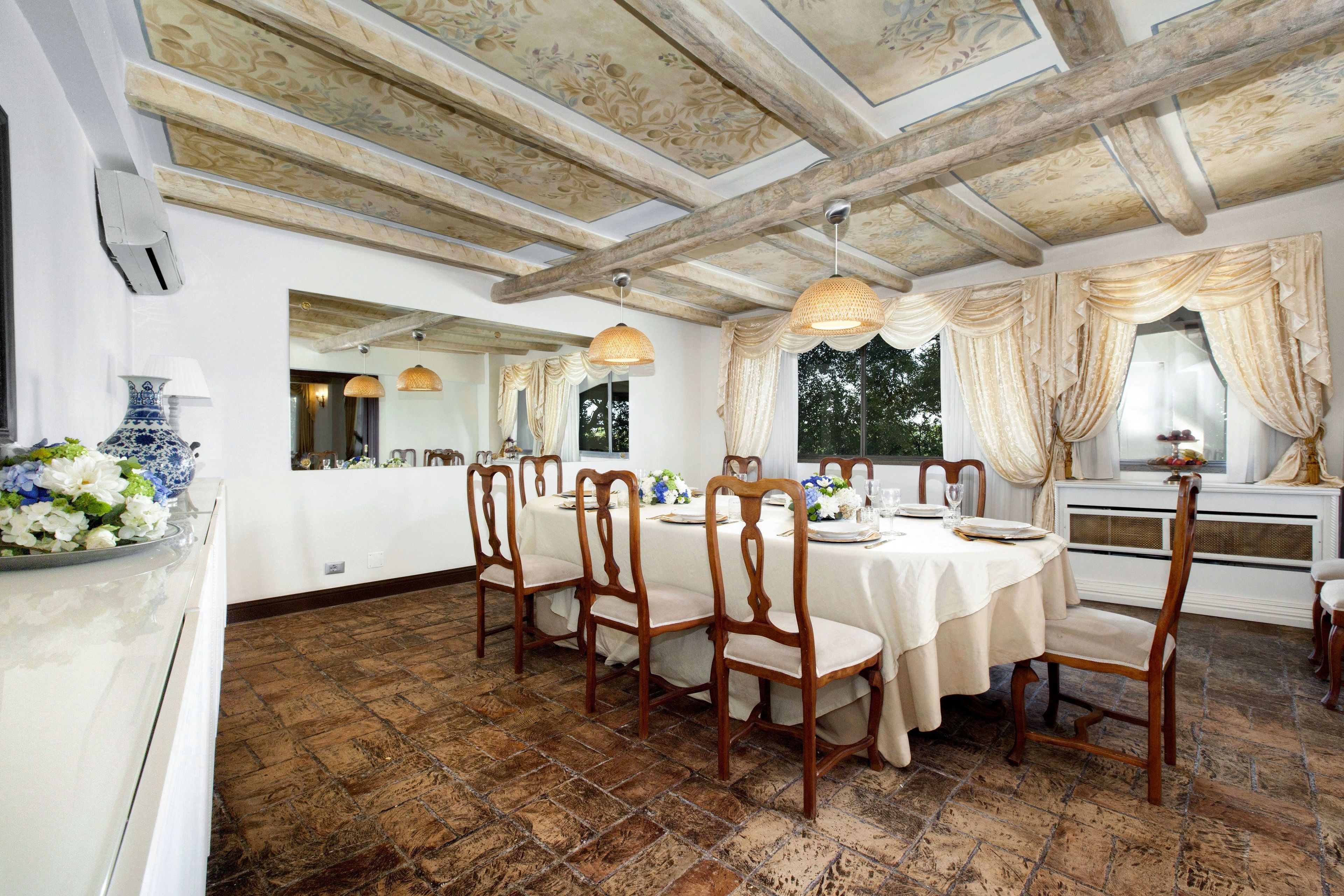 Villa, 4 camere da letto | Pasti in camera