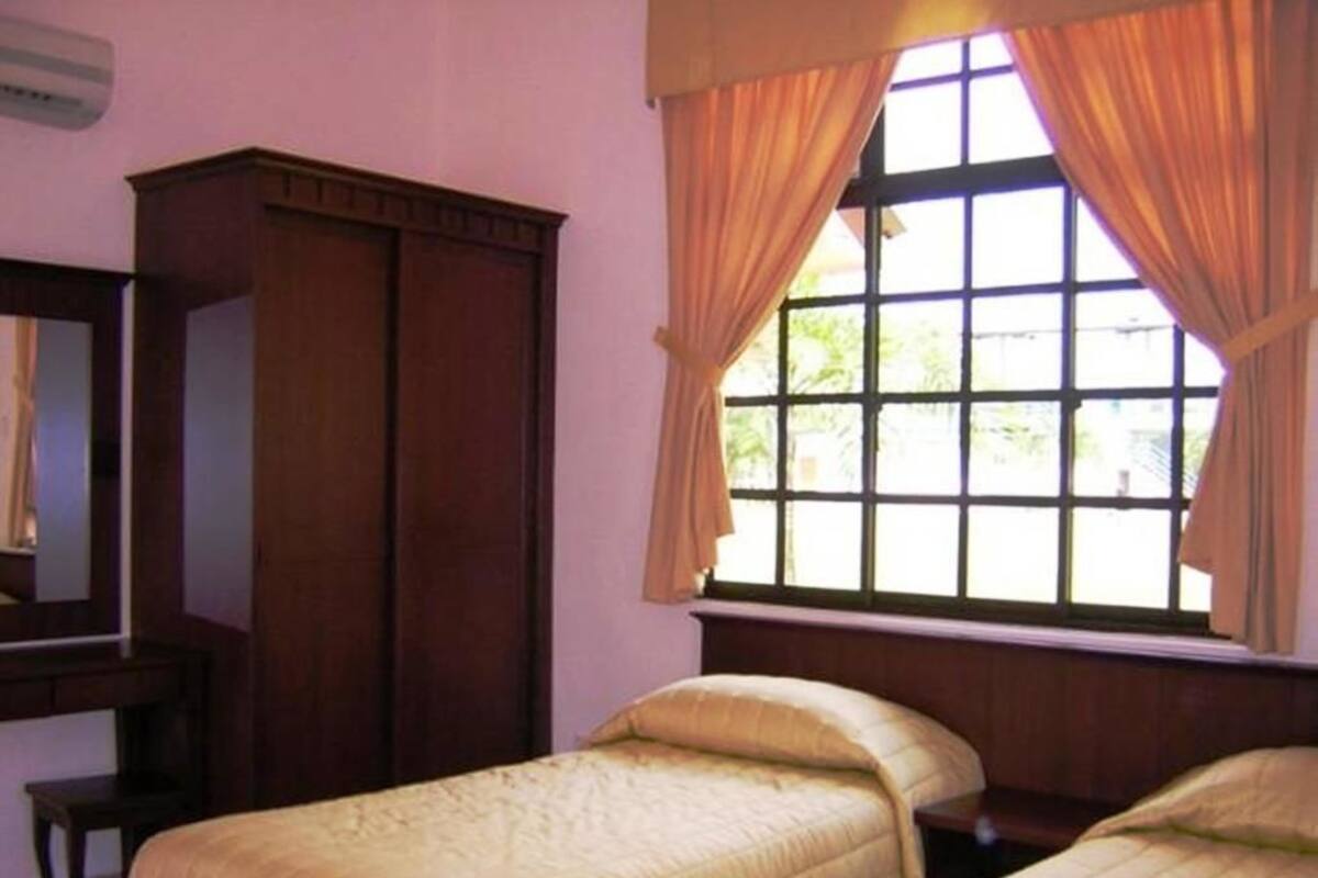Nhà gỗ Executive, 2 phòng ngủ | Minibar, bàn, màn/rèm cản sáng, bàn ủi/dụng cụ ủi quần áo 