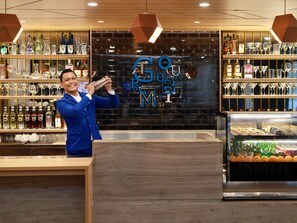 Bar (on property) - Novotel Jakarta Cikini Hotel (Jakarta)