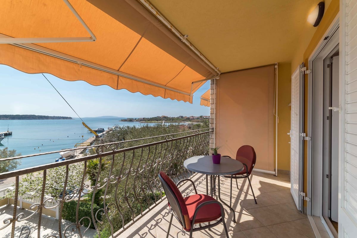 Deluxe Double Room, Sea View (109) | Balcony