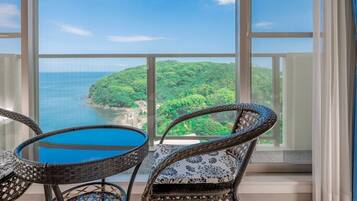 Tallelokero huoneessa, äänieristys, ilmainen Wi-Fi, vuodevaatteet