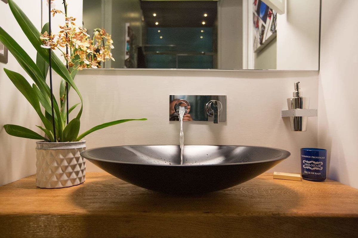luxury suite (re) | bathroom sink