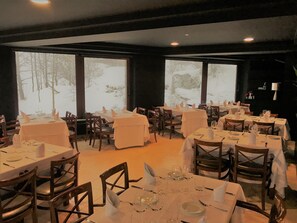 Petit déjeuner buffet compris tous les jours