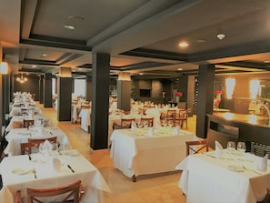 Restaurant - Hotel & Spa Niunit (El Serrat)
