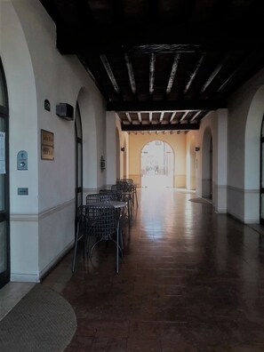 Porch - La Cantina Hotel Residence (Medolla)