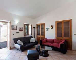 Villa | Salle de séjour | Télévision à écran plat