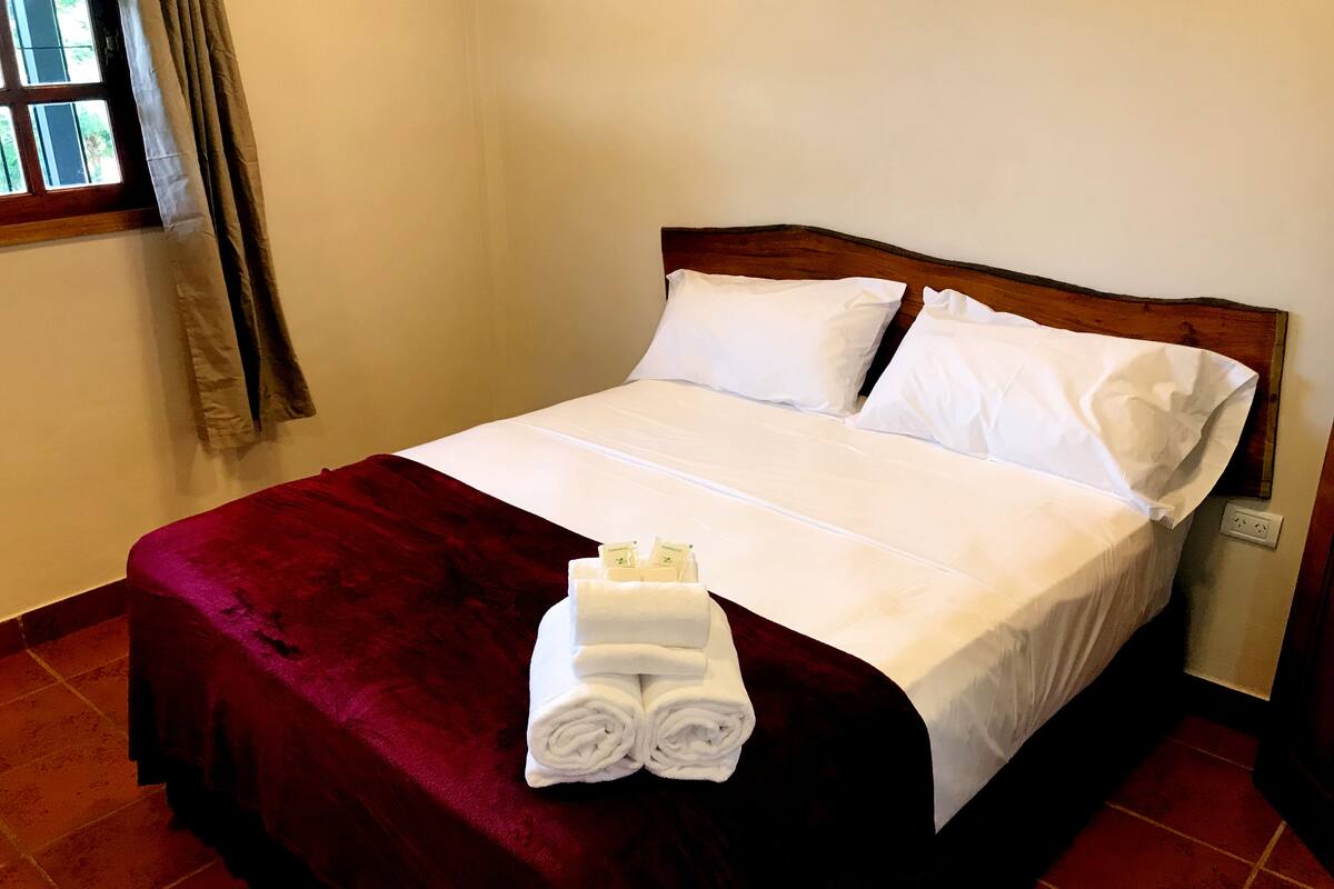 Basic Double Room, 1 Queen Bed, Shared Bathroom