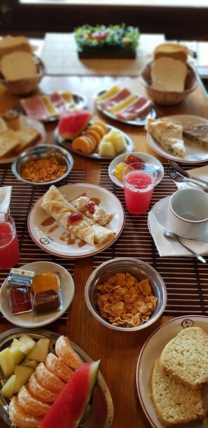 Breakfast buffet