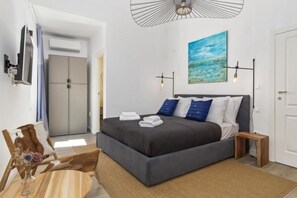 豪華客房 | 迷你吧、房內夾萬、手提電腦工作空間、遮光窗簾/窗簾