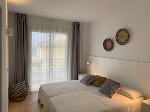 1 chambre, fer et planche à repasser, Wi-Fi, literie fournie