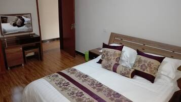 Apartment, 2 Schlafzimmer, Nichtraucher | Bügeleisen/Bügelbrett, kostenloses WLAN, Bettwäsche