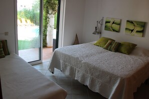 5 slaapkamers, een strijkplank/strijkijzer, gratis wifi, beddengoed