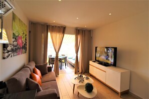 Smart TV, books