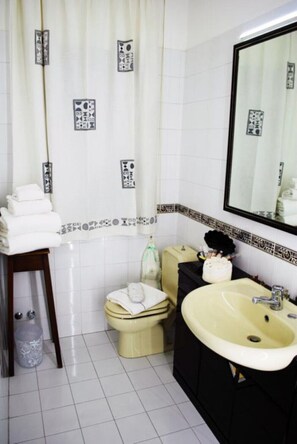 Bathroom - Etna Hills Sea in Acitrezza (Acitrezza)