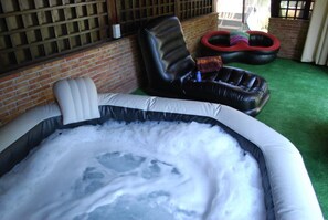 Bain à remous intérieur