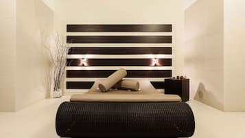 Couples treatment rooms, sauna, hot tub, steam room, Turkish bath