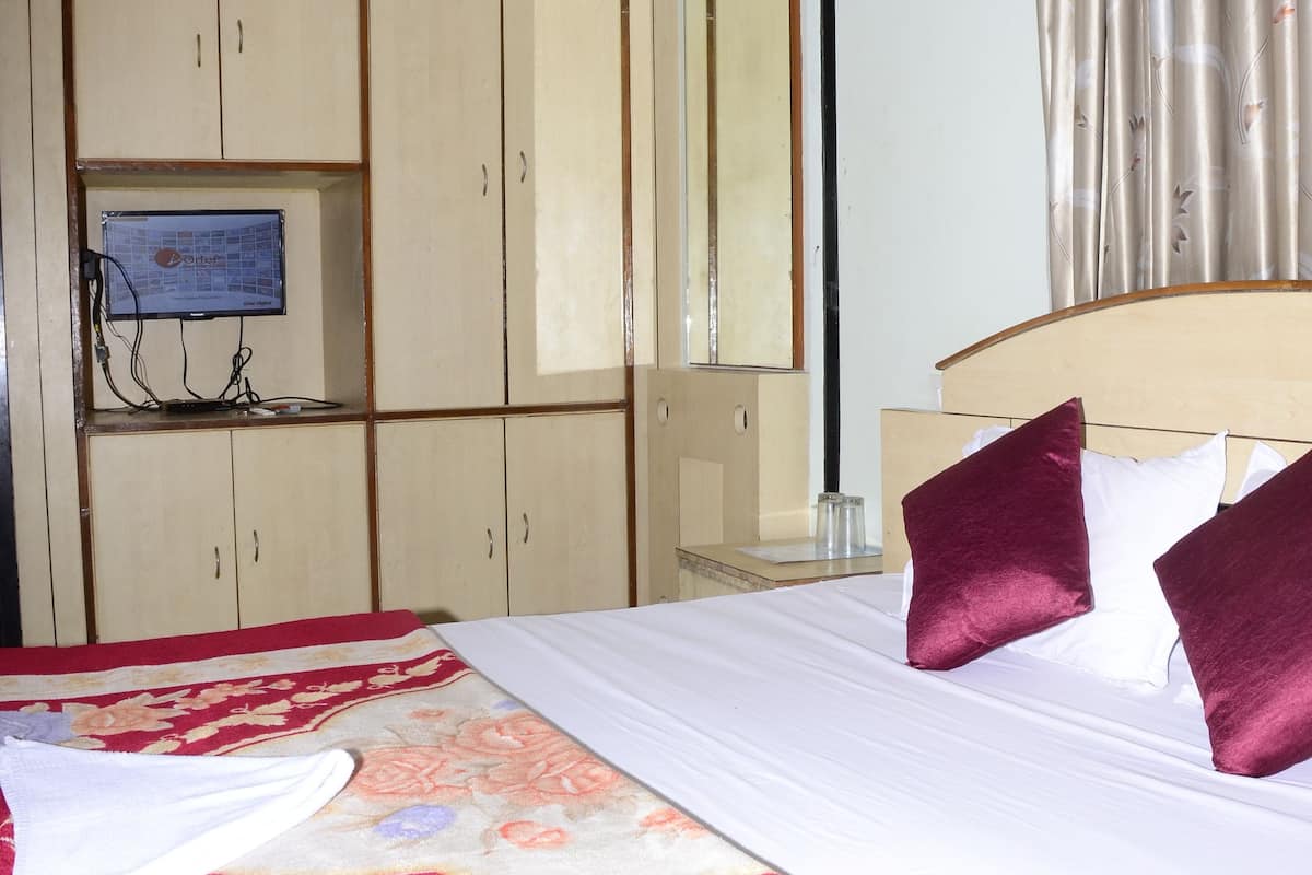 Chambre familiale, 1 grand lit, non-fumeur, vue sur la plage | Climatisation