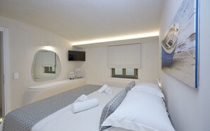 Villa, 3 Schlafzimmer, Meerblick | 3 Schlafzimmer, Bettwäsche aus ägyptischer Baumwolle