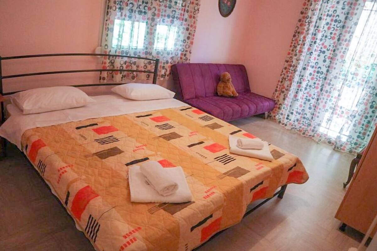 Studio, 1 Bedroom | Blackout curtains, soundproofing, iron/ironing board (on request)