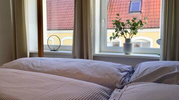 1 bedroom, travel crib, free WiFi, bed sheets