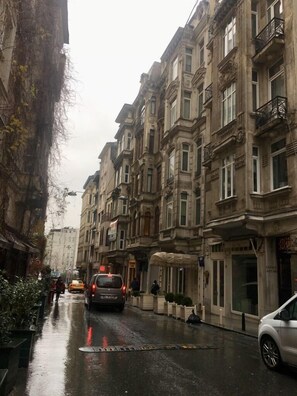 Exterior - Mayer Pera Suites (Istanbul)