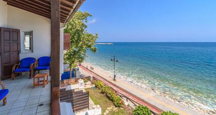 Agios Ioannis Luxurious Beachfront Apt