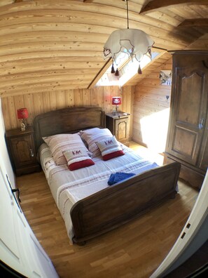 3 bedrooms, iron/ironing board, travel cot, WiFi - T4 DUPLEX APARTMENT 6 PEOPLE 3 BEDROOMS 70 M2 SERRE CHEVALIER (La Salle-les-Alpes)