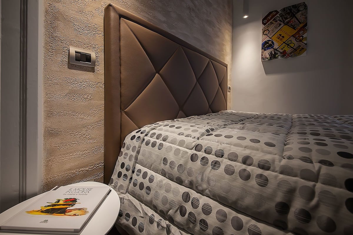 In-room safe, individually decorated, individually furnished, desk