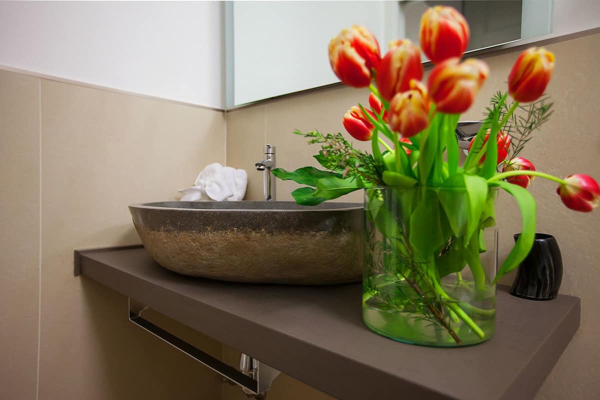 suite (la cattedrale) | bathroom sink