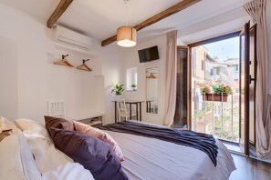 Verdunkelungsvorhänge, schallisolierte Zimmer, kostenloses WLAN