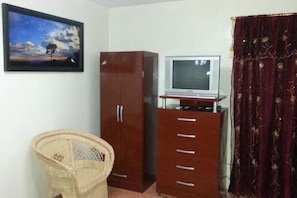 Standard Triple Room, Multiple Beds, Non Smoking