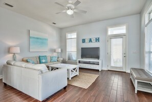 Smart TV, DVD player