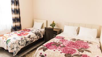 2 bedrooms, Egyptian cotton sheets, premium bedding, in-room safe